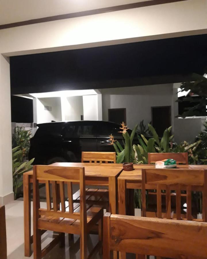Hotel Kamala à Selong Belanak Extérieur photo